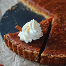 Rustic Vegan Oat Crisp Pumpkin Pie-image